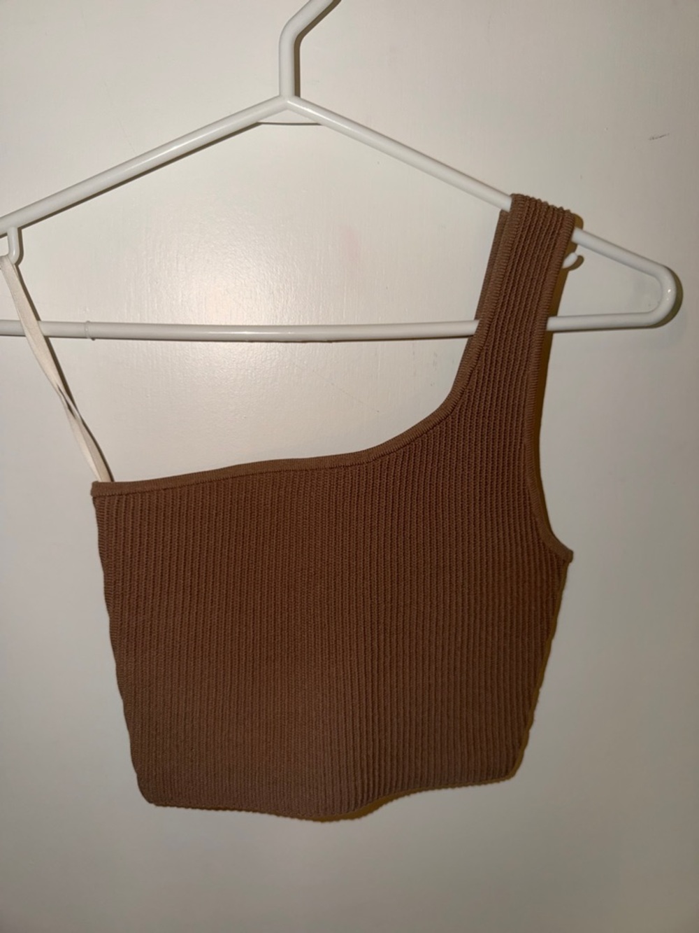 Babaton One-Shoulder Ribbed Crop Top - Brown